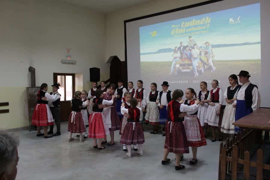 Coroana de primăvară 2025